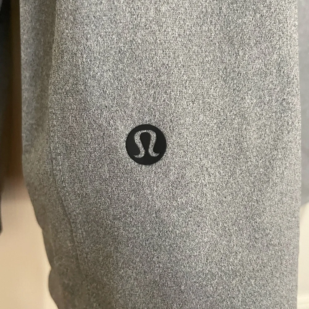 Lululemon Mens Gray Long Sleeve Reform Pullover Sweatshirt - Picture 6 of 7